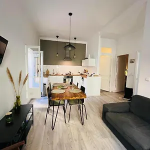 Apartment Charmante 3 Zimmer, Stadtwohnung,strandnähe, Menton